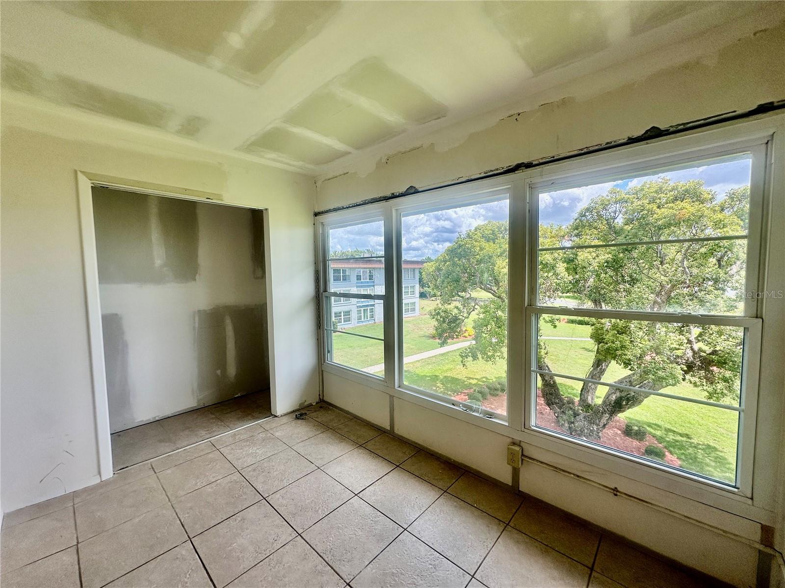 IMPERIAL HARBOURS PH I - Residential