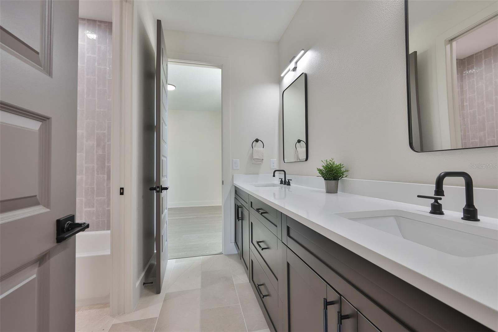 GANDY BLVD PARK - Residential