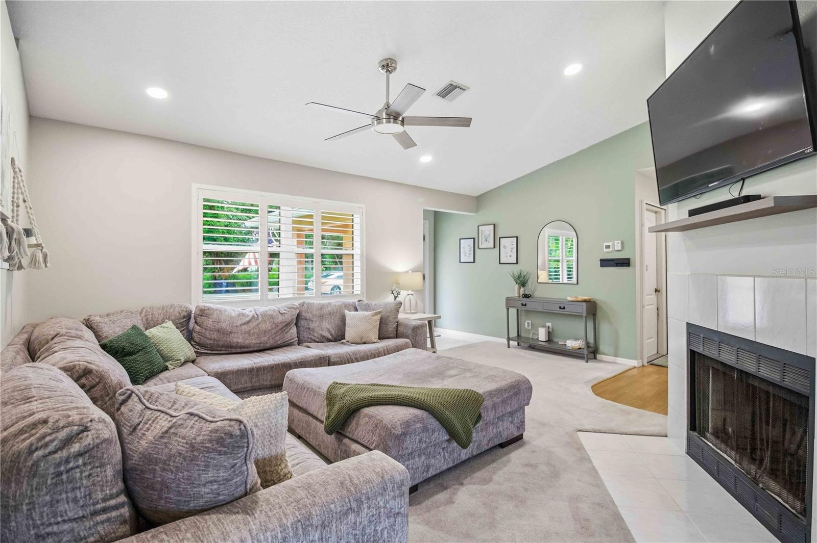 Search Properties for Sale 1 3131 ARROWHEAD ROAD