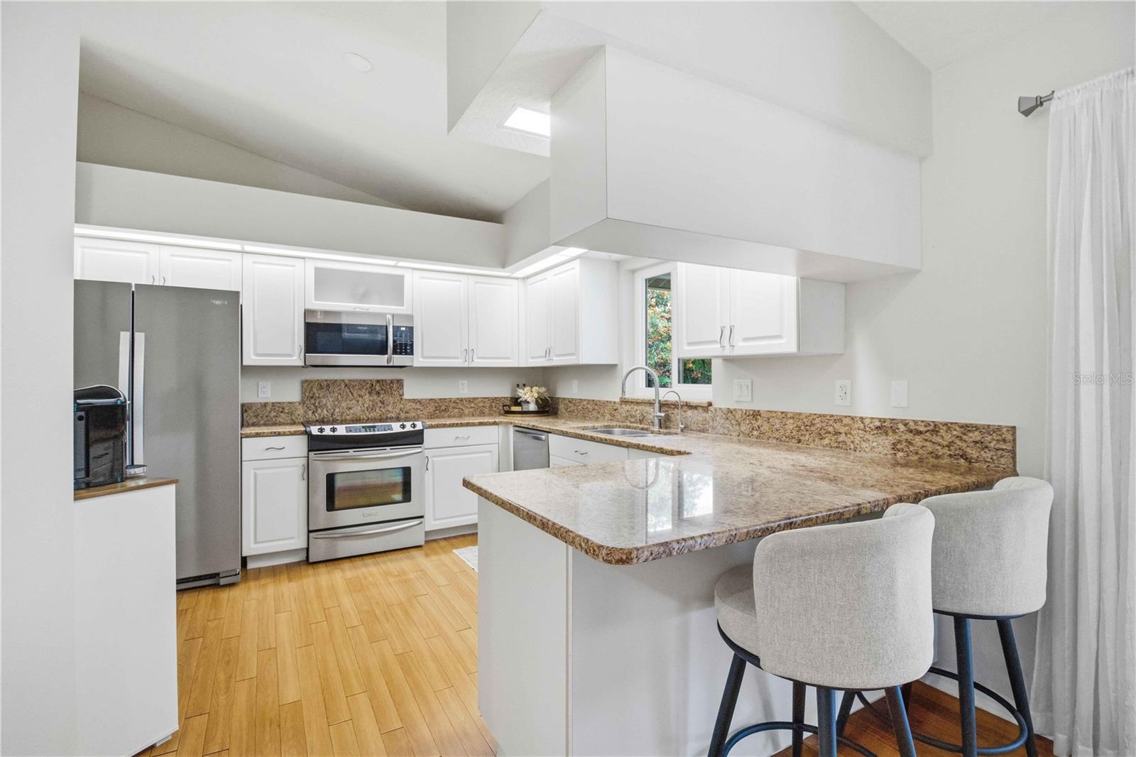 Search Properties for Sale 3 3131 ARROWHEAD ROAD
