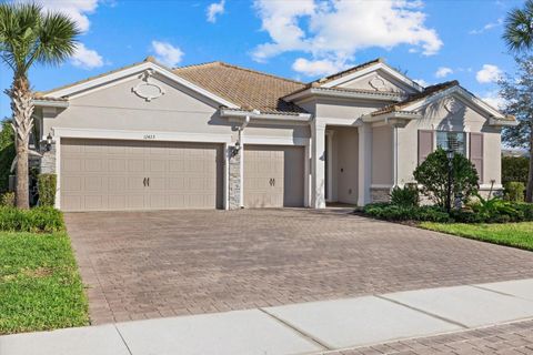 12423 BLUE HILL TRAIL LAKEWOOD RANCH FL 34211
