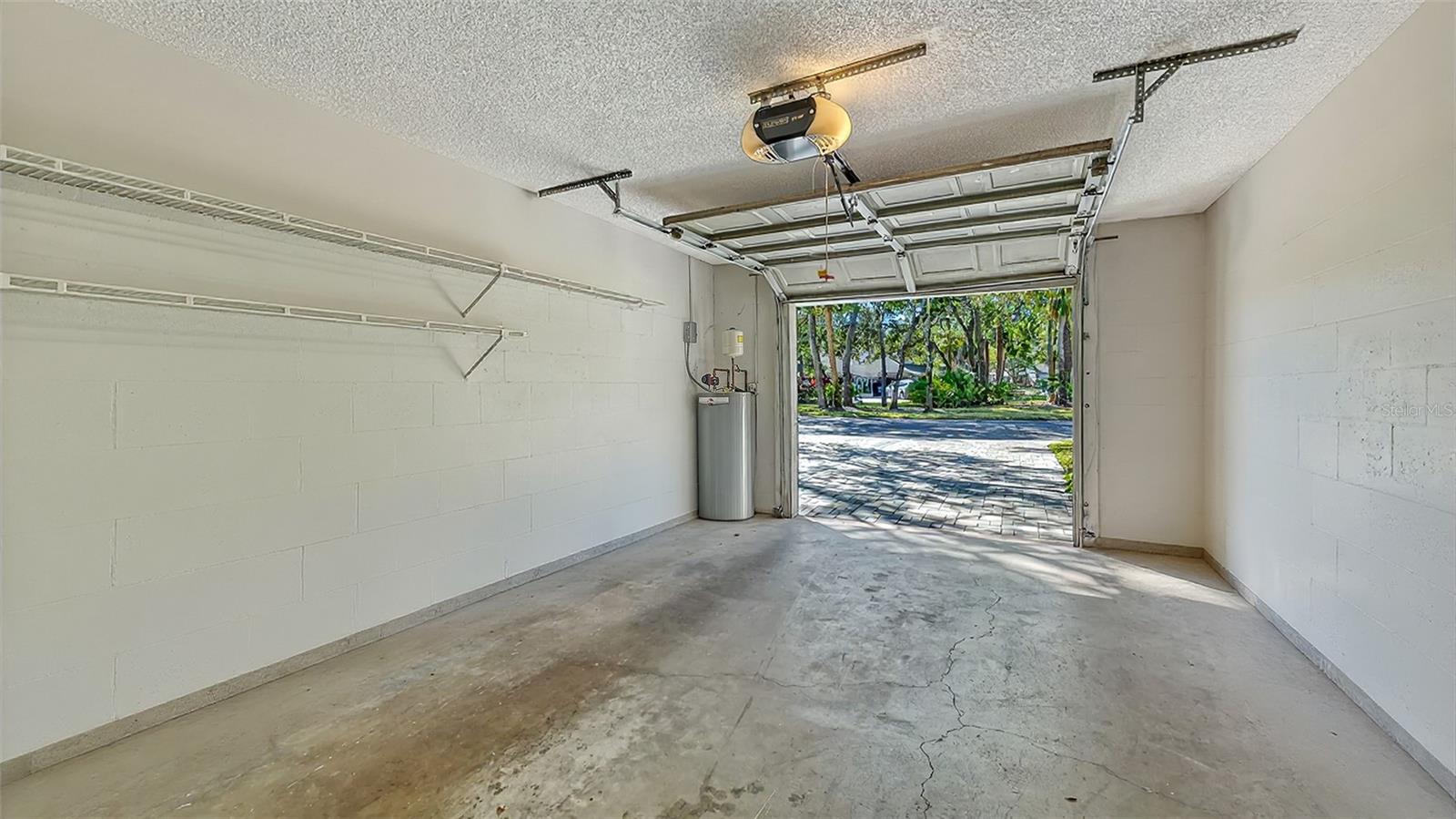 OAK FOREST VILLAS - Residential