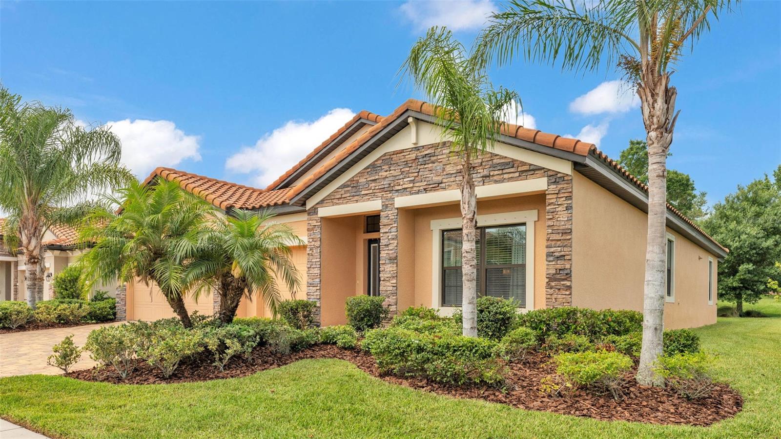 3934 AQUILLA DRIVE