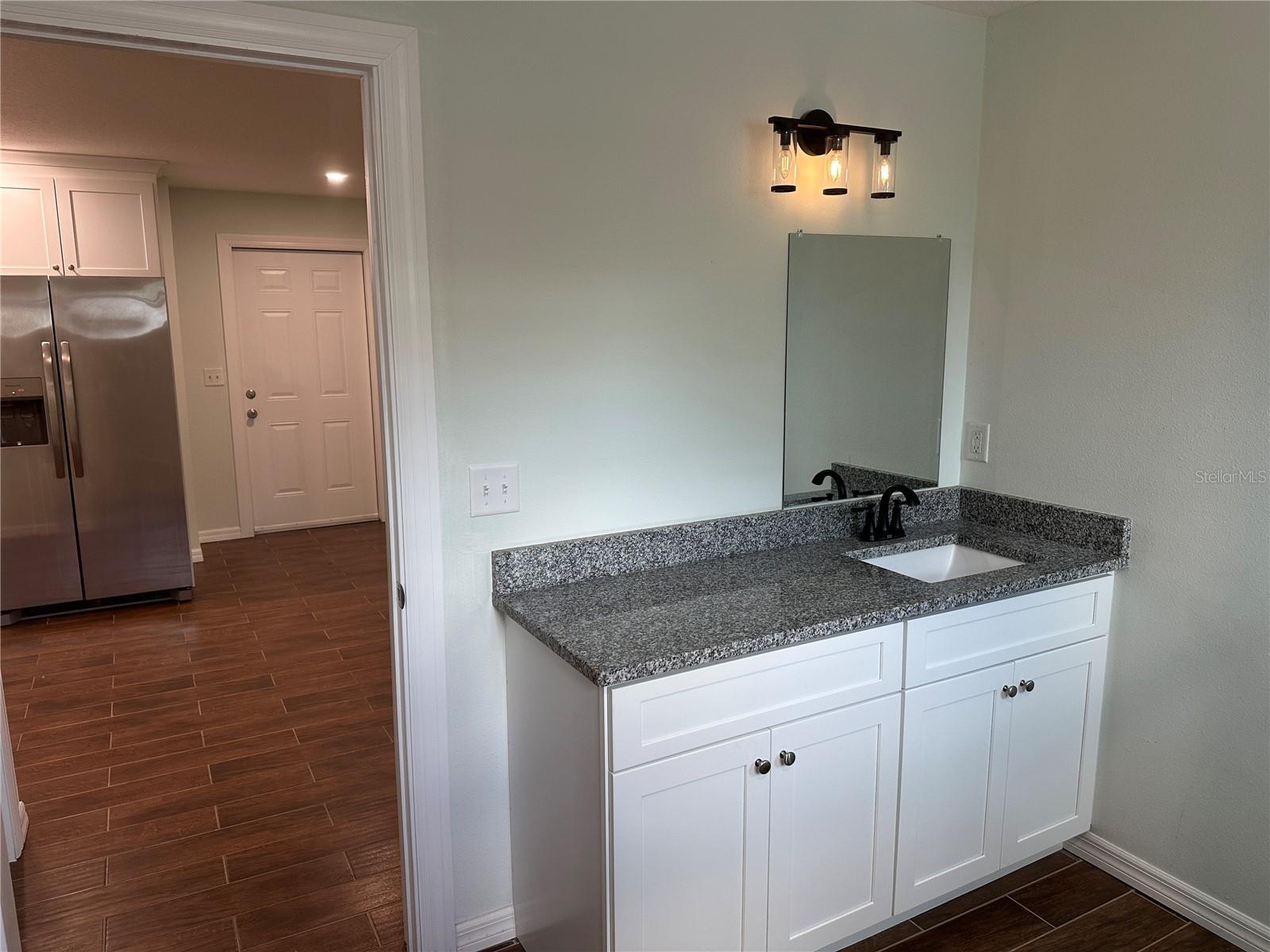MIDWAY SUB - Residential Lease