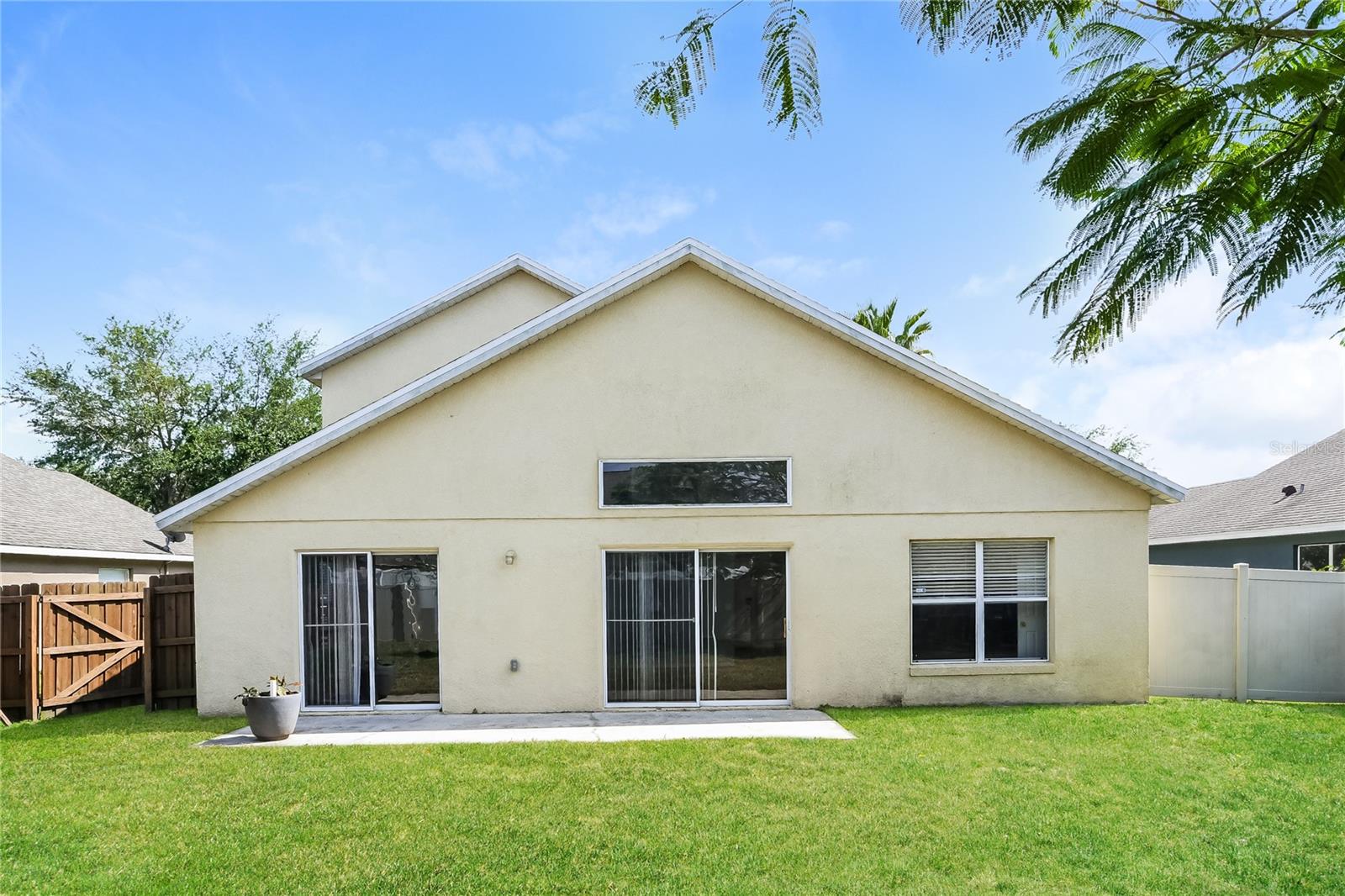 CRYSTAL CREEK - Residential Lease