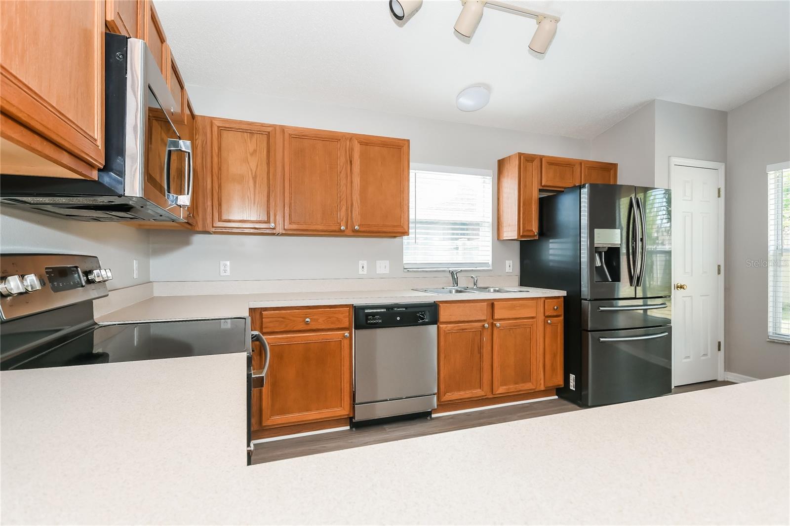 CRYSTAL CREEK - Residential Lease