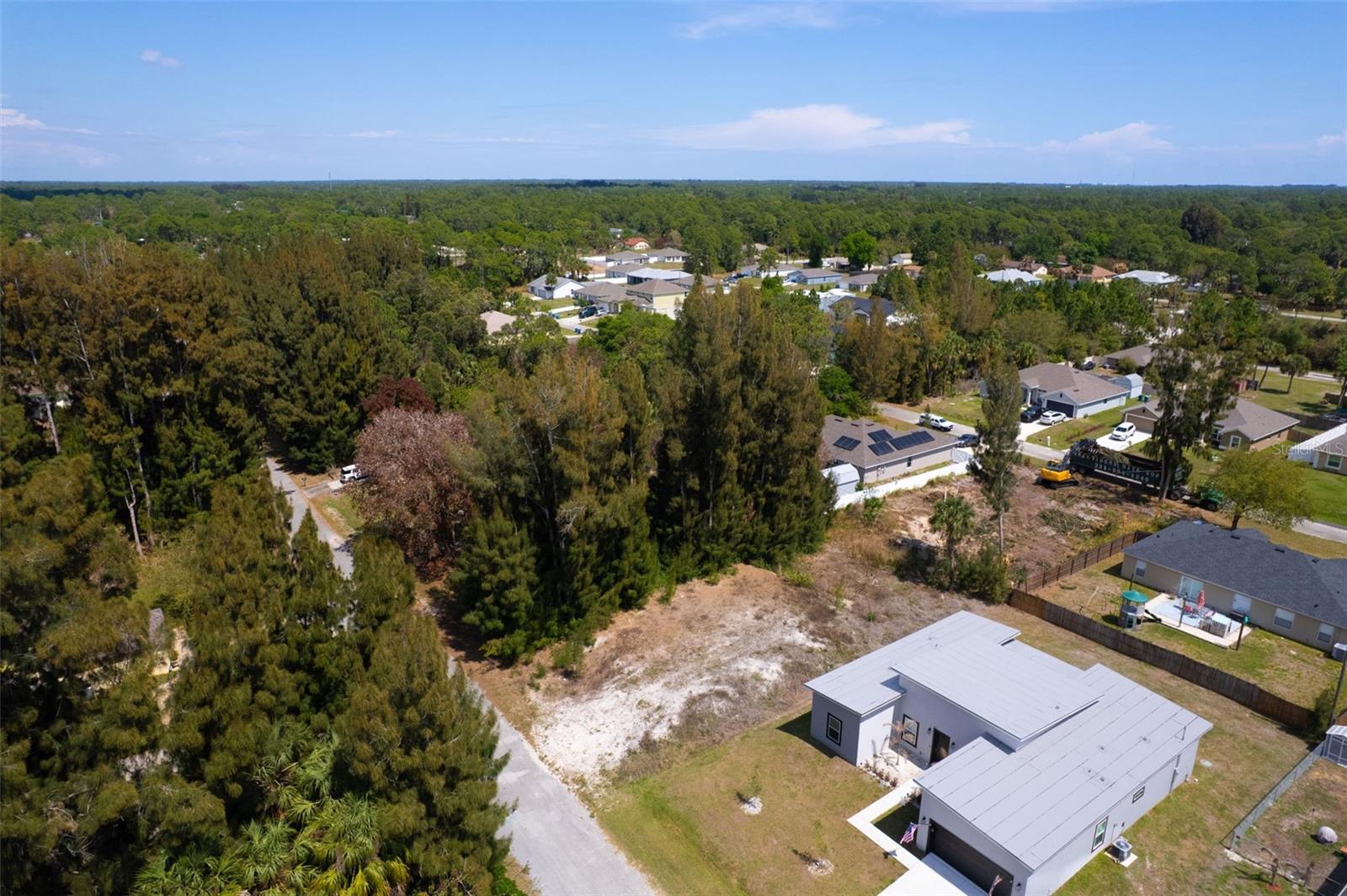 769 GIBLIN AVENUE SW