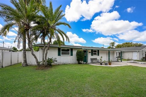 Photo of 4228 Tern Street, Sarasota, FL 34232 (MLS # A4690324)