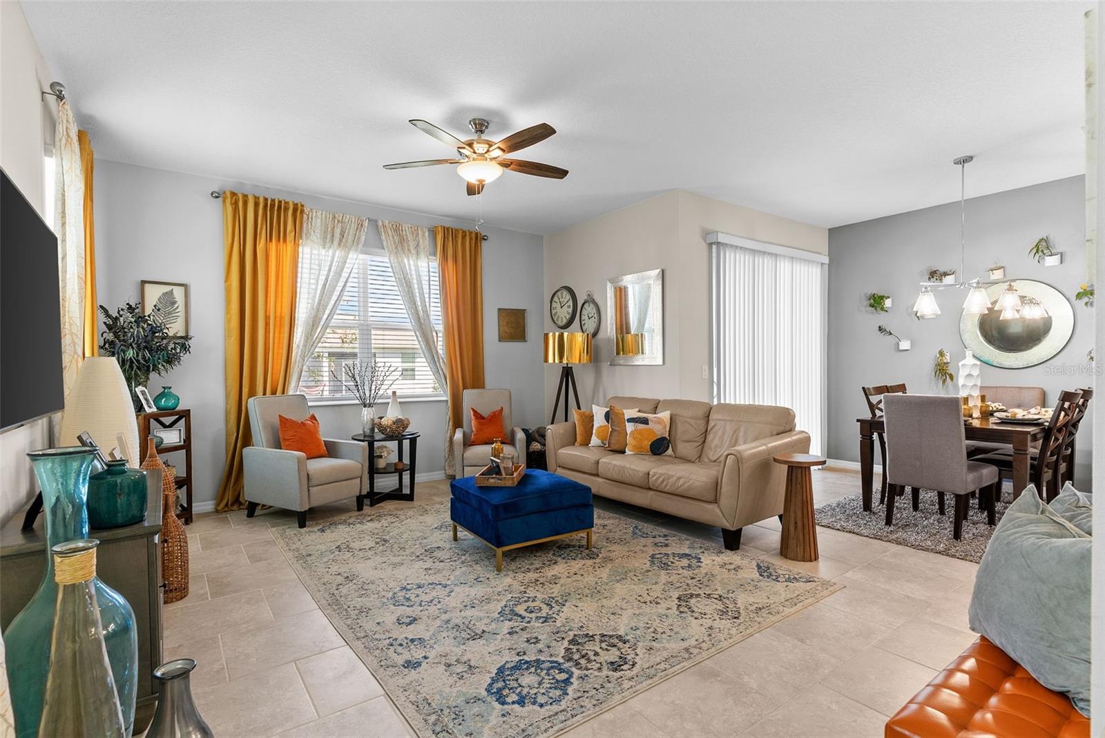 OAKTREE POINTE VILLAS - Residential