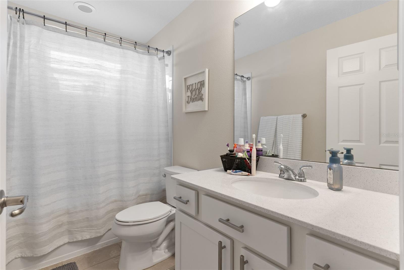 OAKTREE POINTE VILLAS - Residential