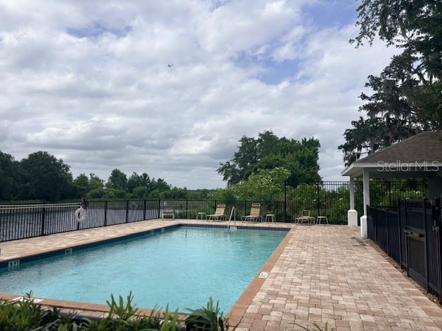 OAKTREE POINTE VILLAS - Residential