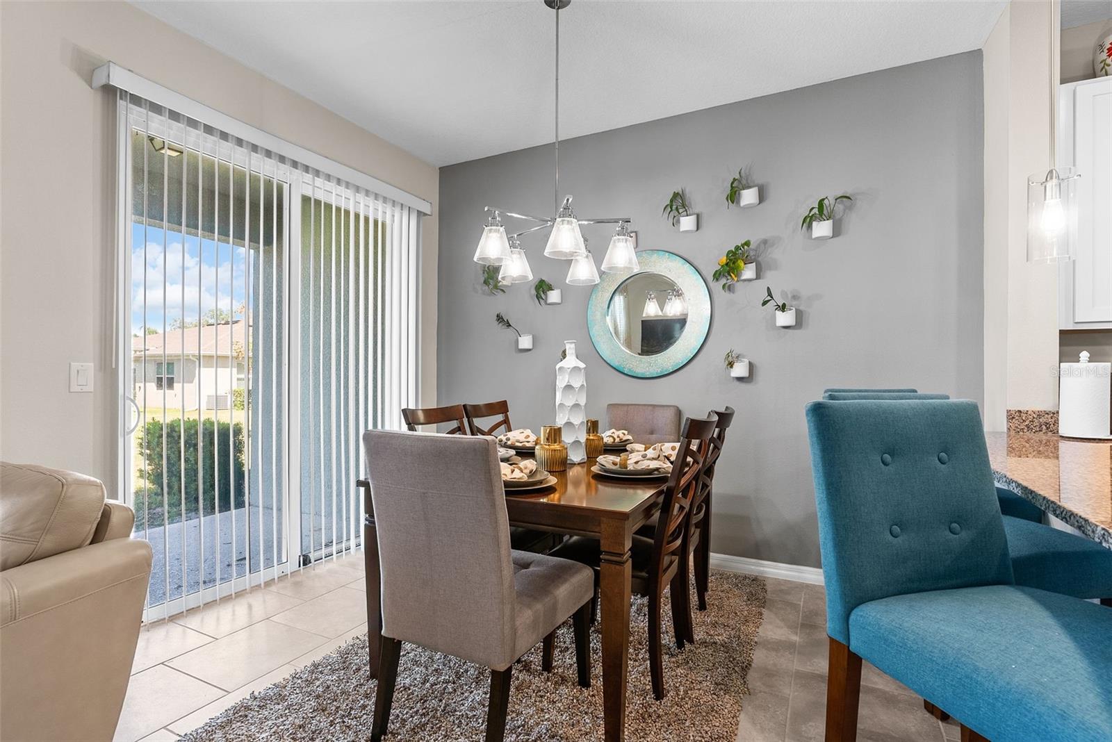 OAKTREE POINTE VILLAS - Residential