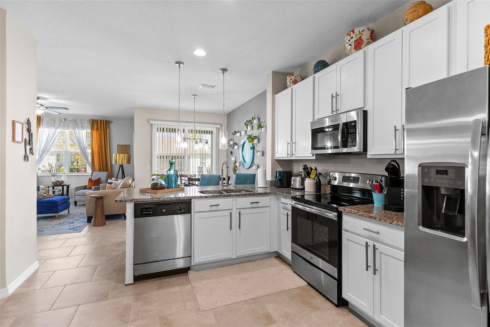 OAKTREE POINTE VILLAS - Residential