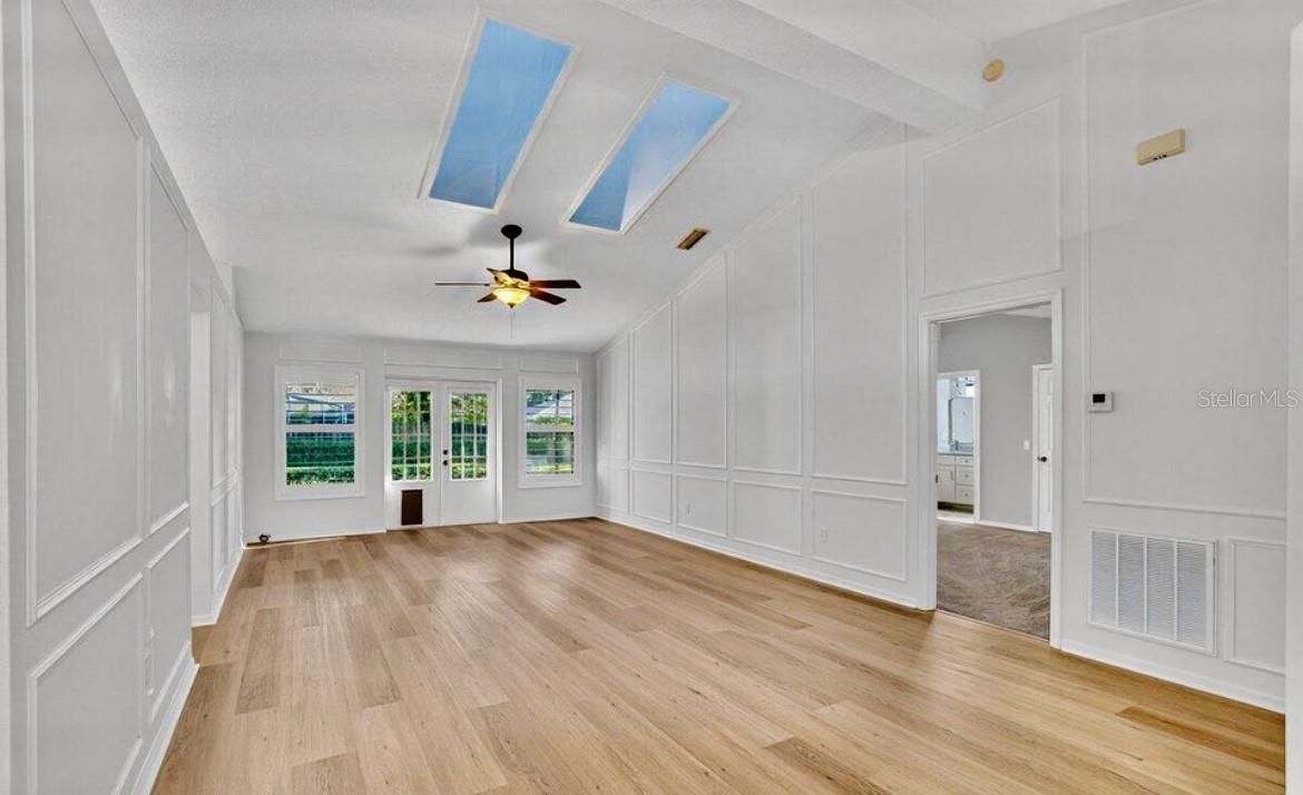 BRYAN CAVE ESTATES - Residential