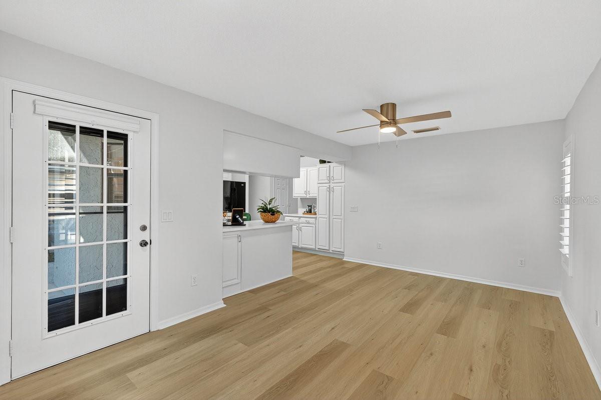 BRYAN CAVE ESTATES - Residential