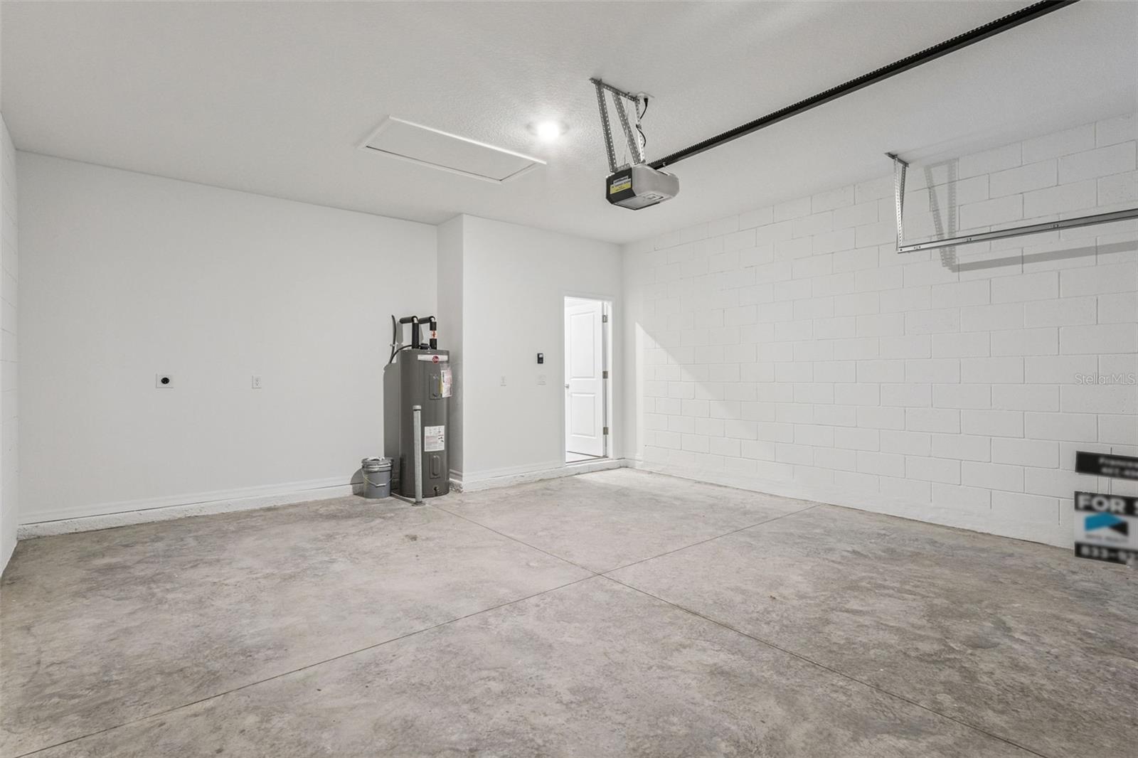 MARION OAKS UN 05 - Residential Lease