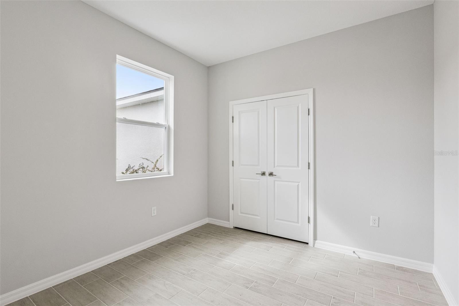 MARION OAKS UN 05 - Residential Lease