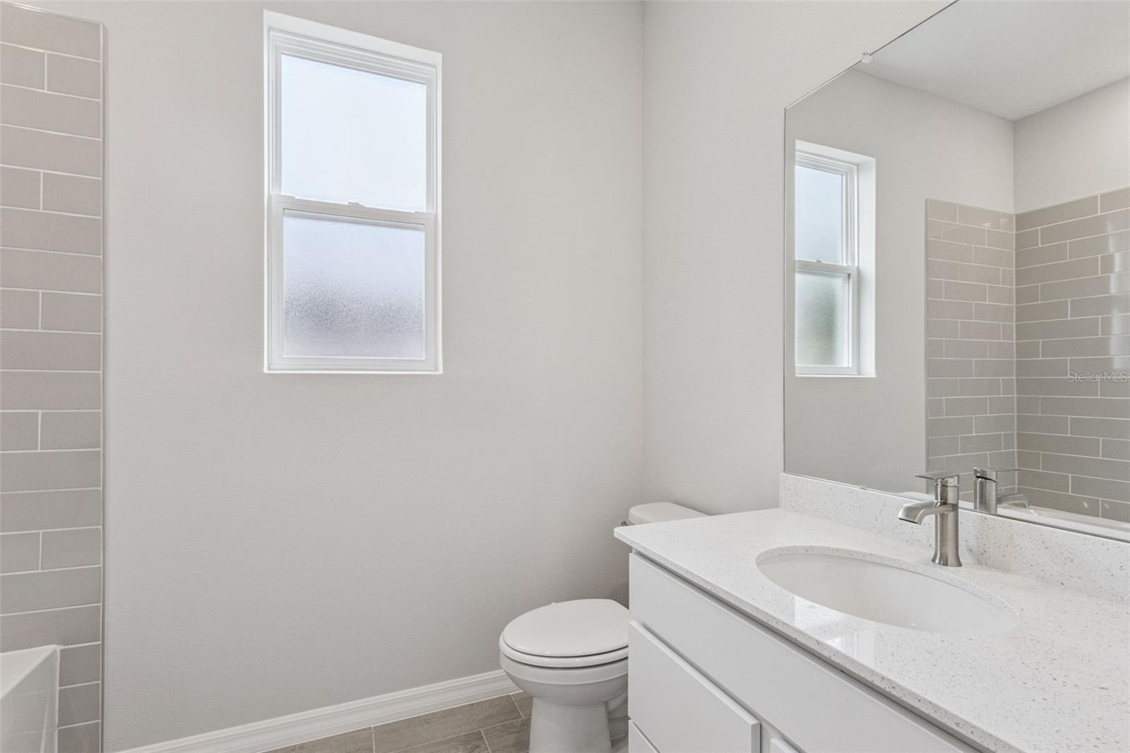 MARION OAKS UN 05 - Residential Lease