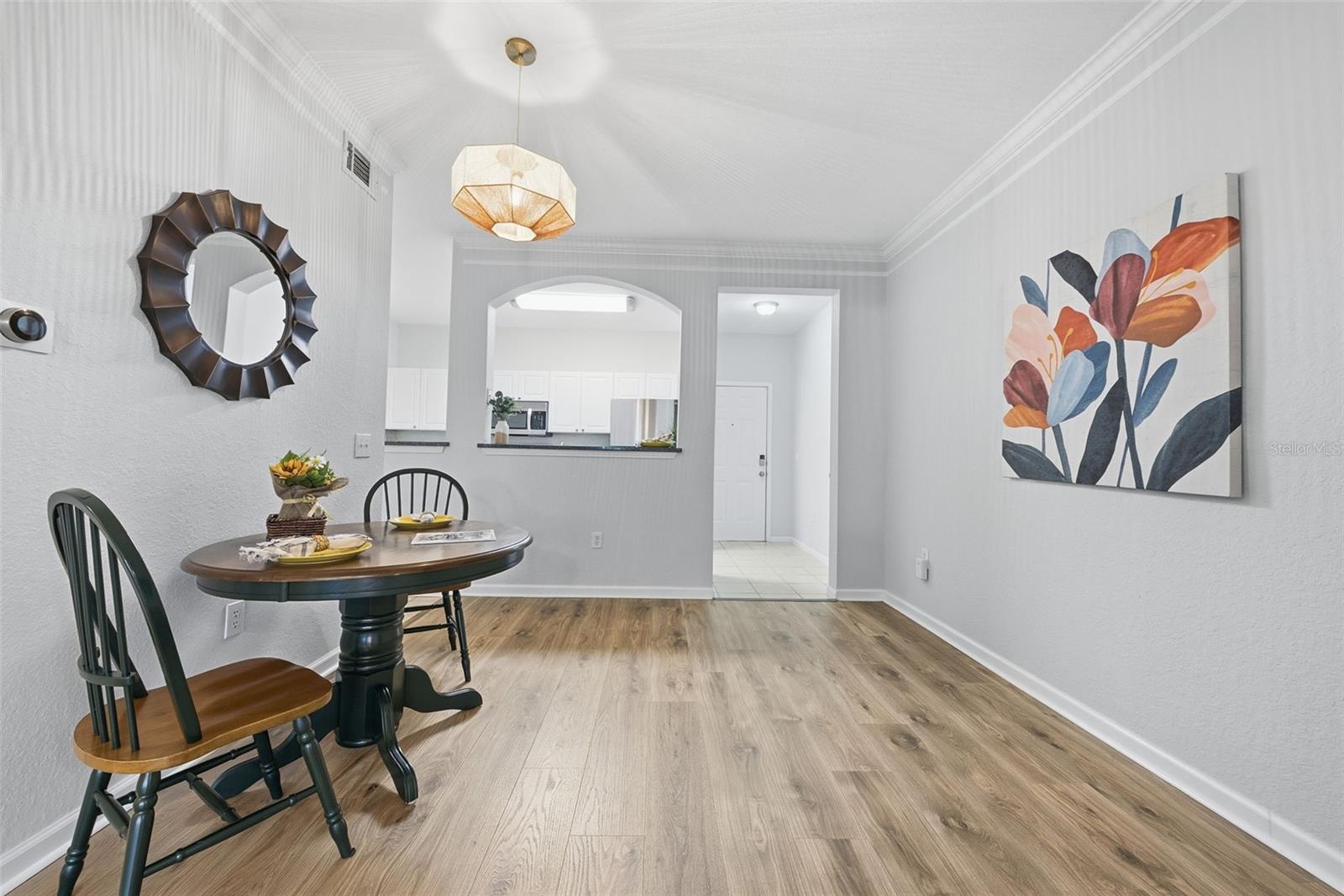 193 LONGVIEW AVENUE 104