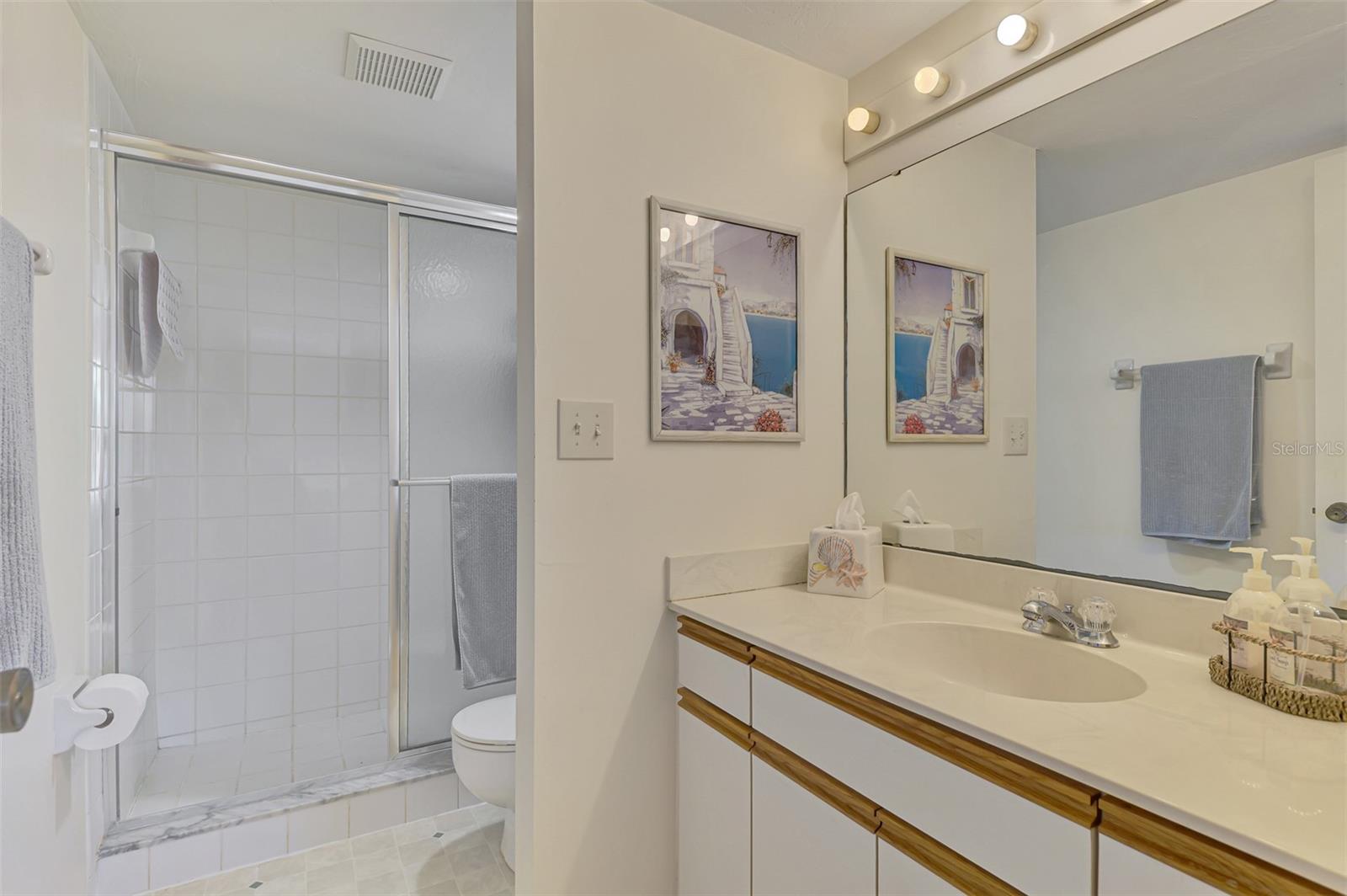 FIDDLERS GREEN 02 PH 02 BLDG 01 - Residential