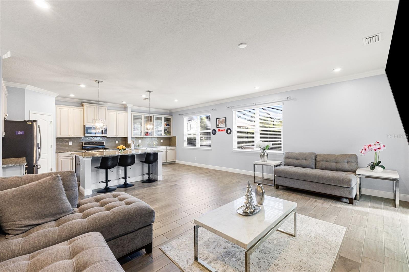 LUCAYA LAKE CLUB PH 3 - Residential