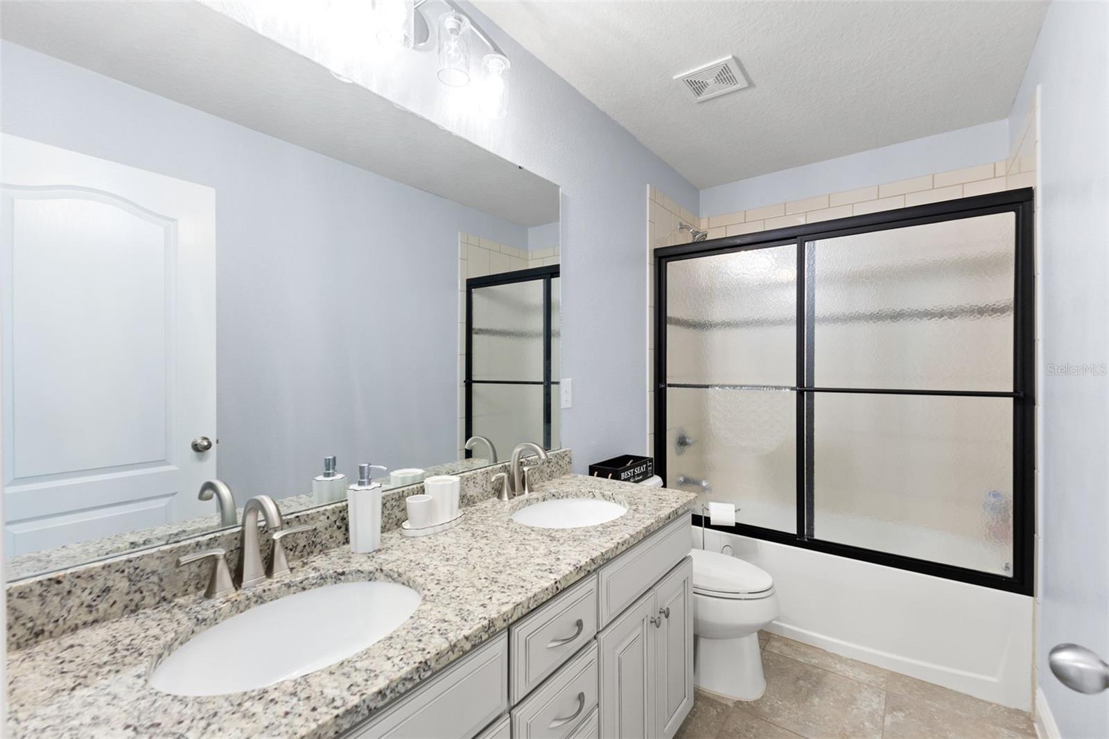 LUCAYA LAKE CLUB PH 3 - Residential