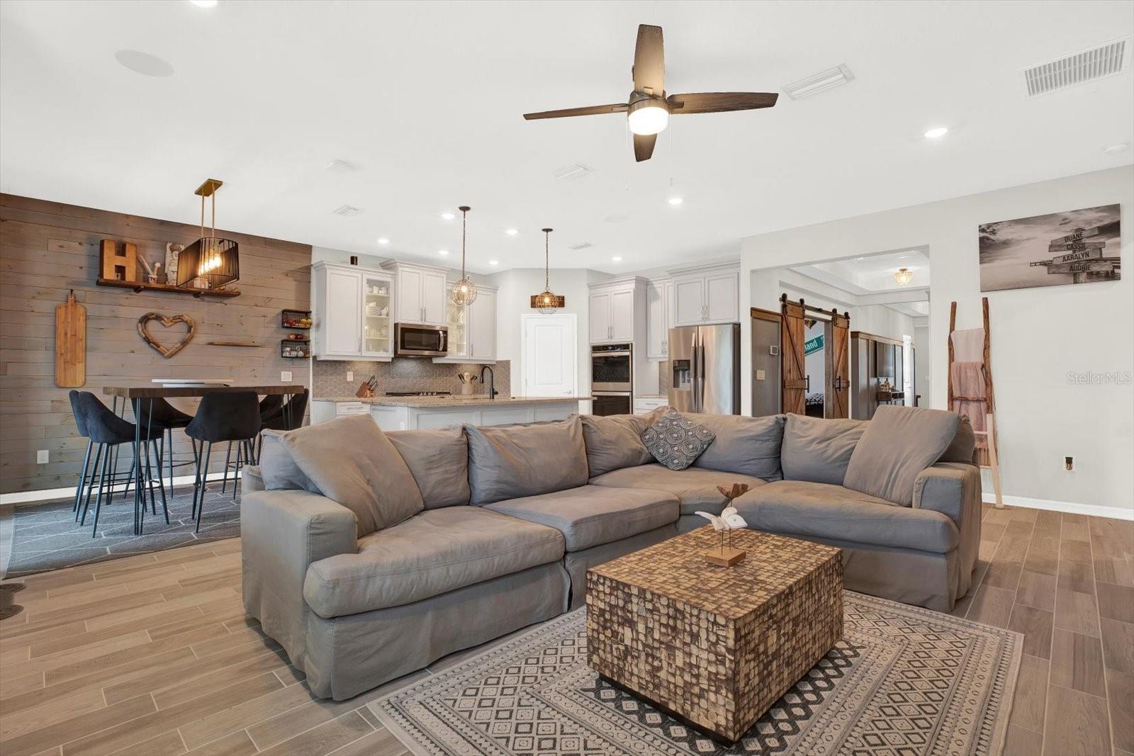 SAVANNA AT LAKEWOOD RANCH PH III 3ABD - Residential