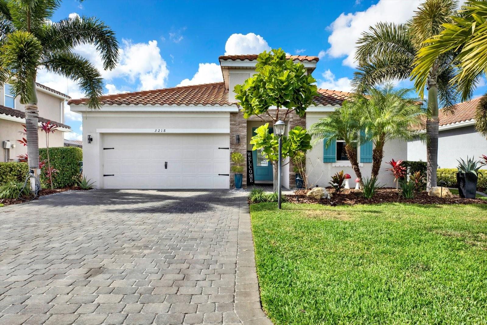 SAVANNA AT LAKEWOOD RANCH PH III 3ABD - Residential