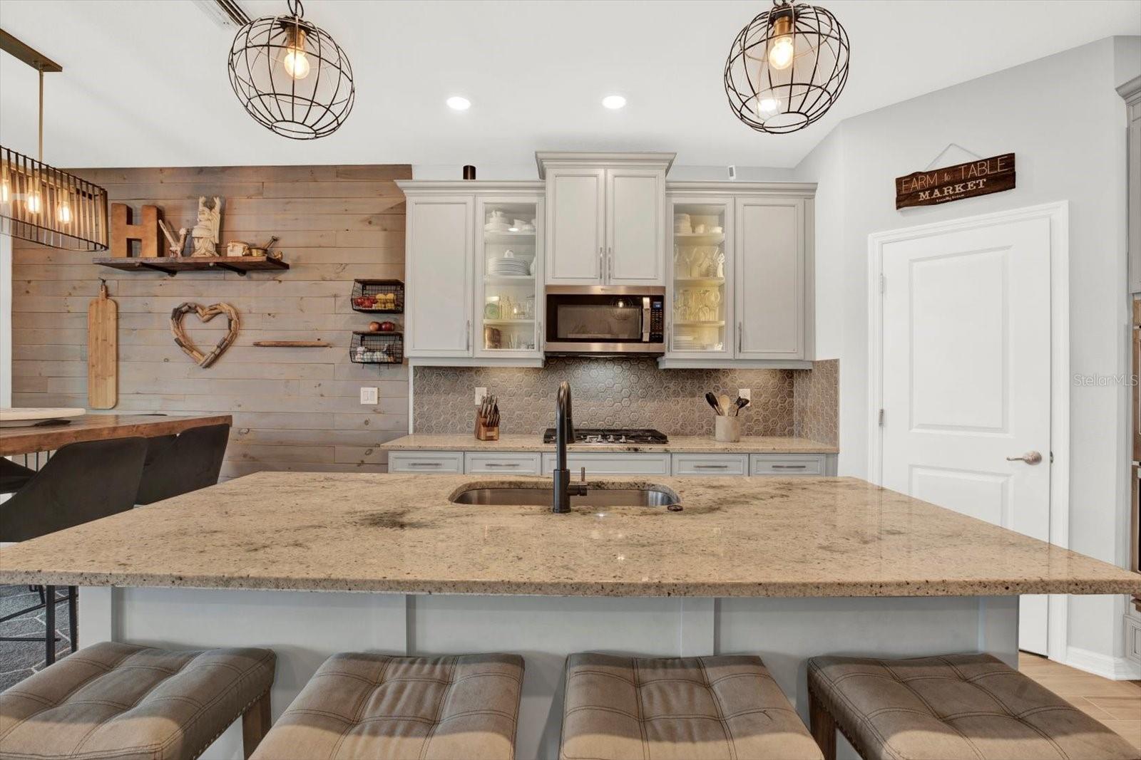 SAVANNA AT LAKEWOOD RANCH PH III 3ABD - Residential