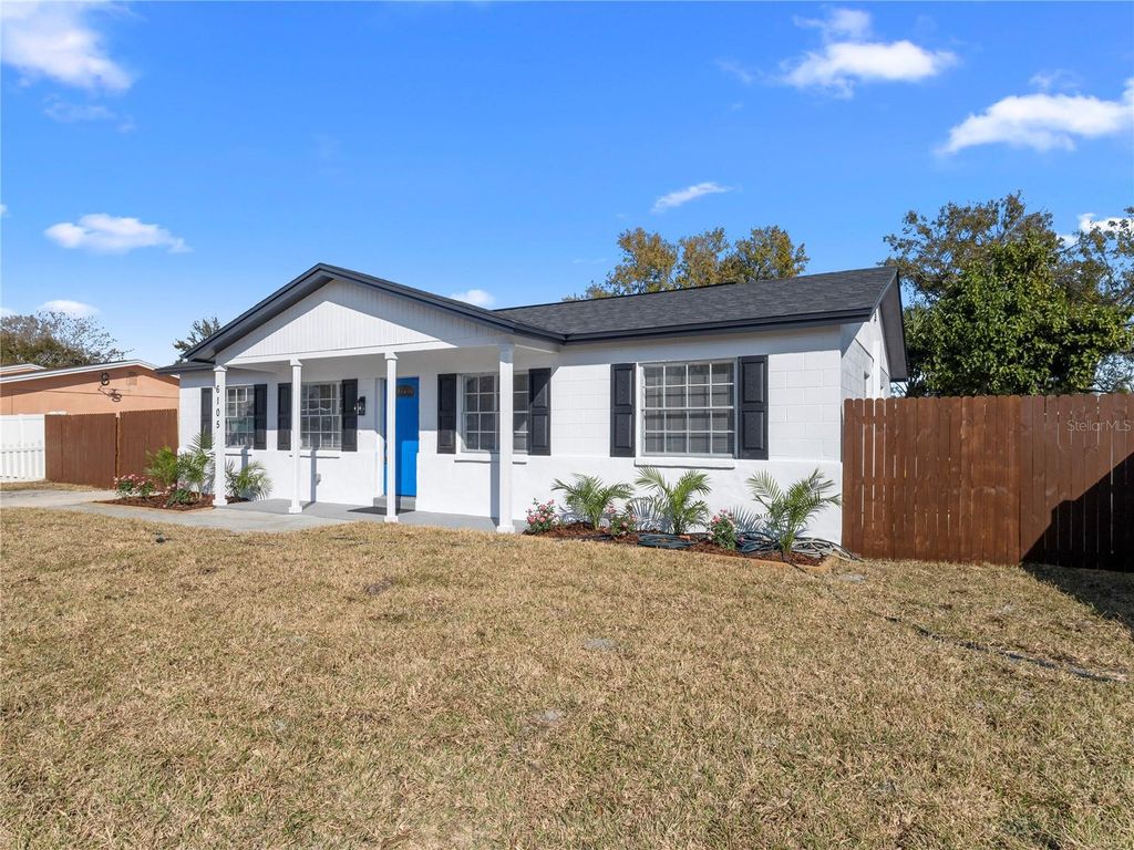 Photo of 6105 Yorkshire Road, Tampa, FL 33634 (MLS # TB8477894)