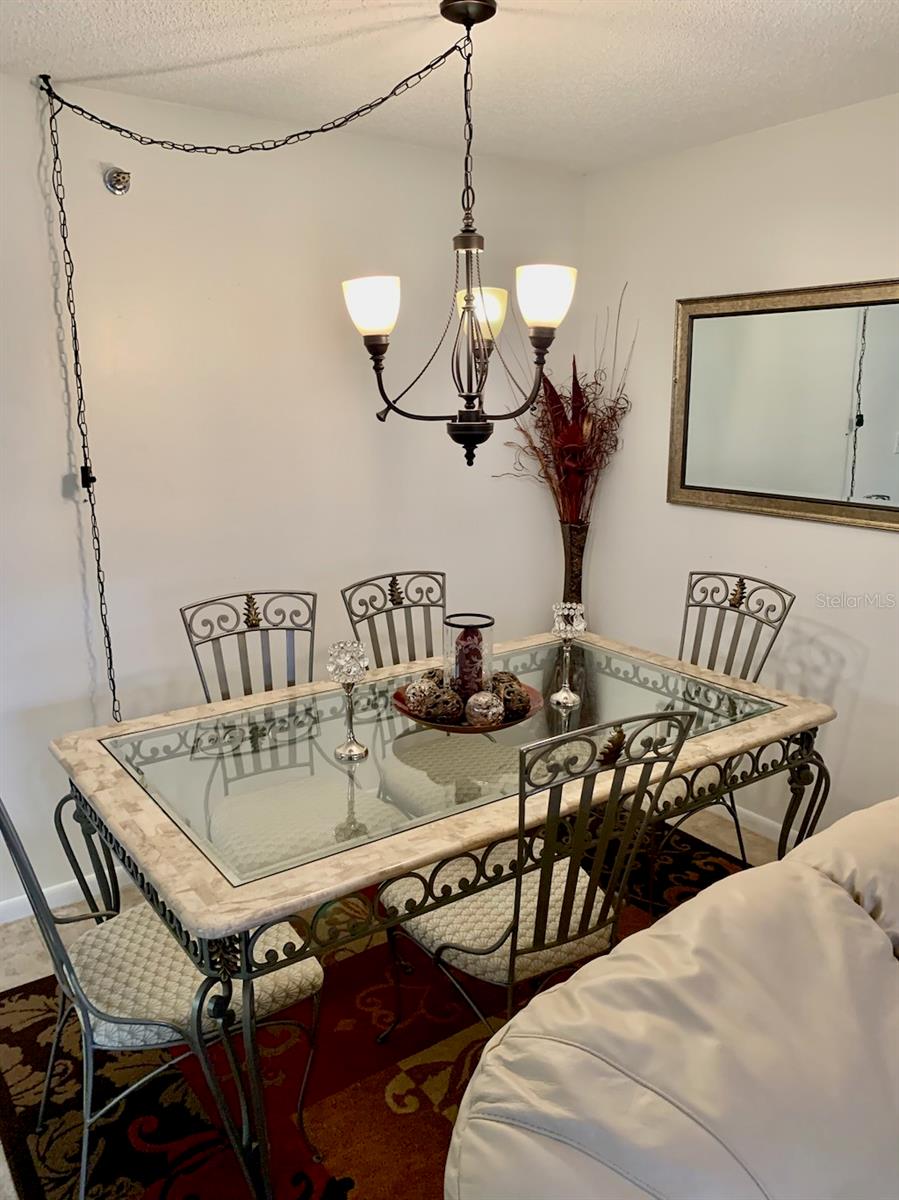 PROMENADES WEST - Residential Lease