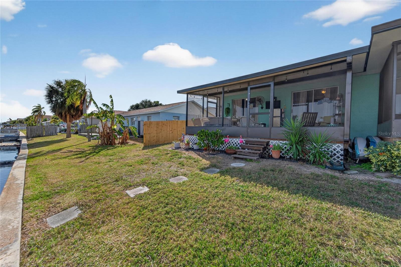 BAY CREST CONDO PH II - Residential