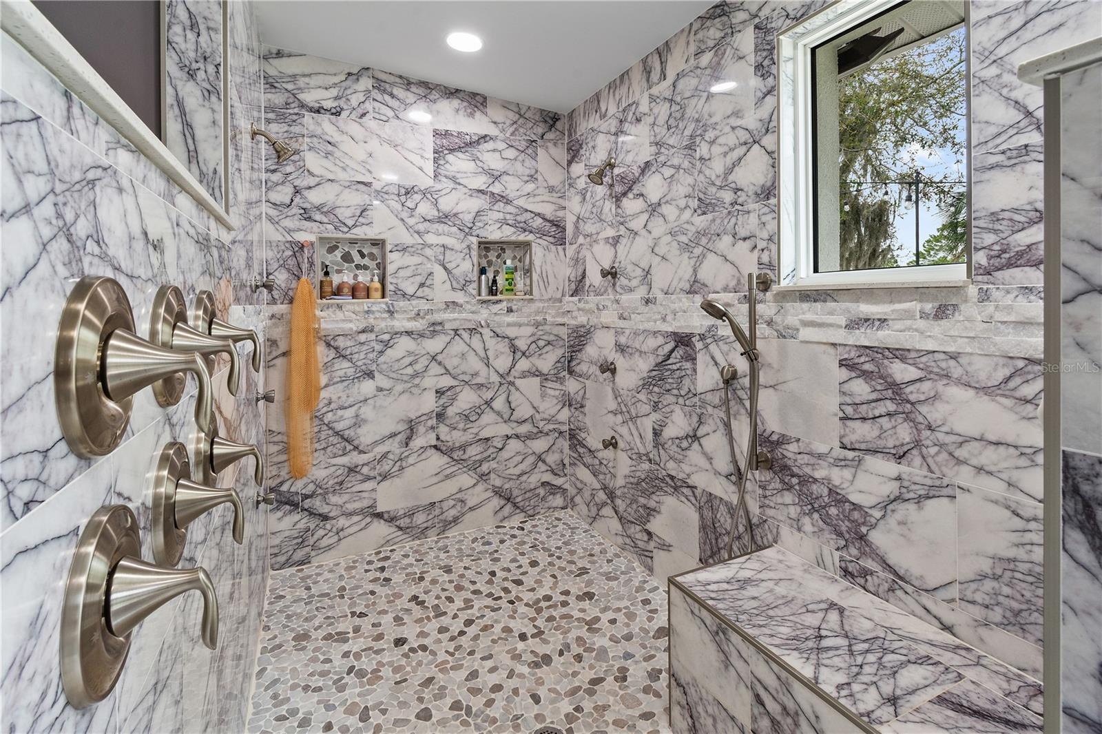 MONEYTREE RANCHETTES SUB - Residential