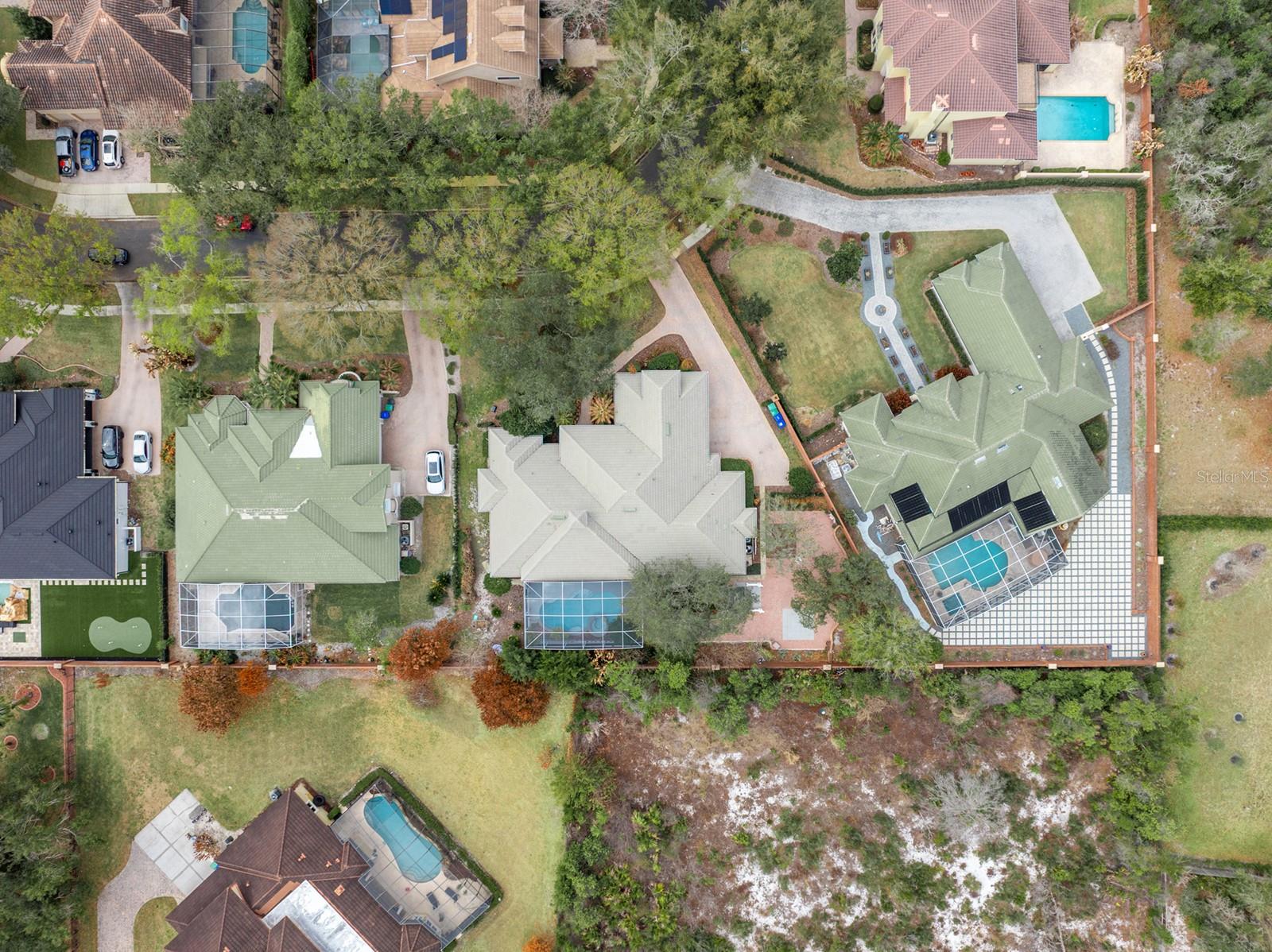 PALM LAKE - Residential