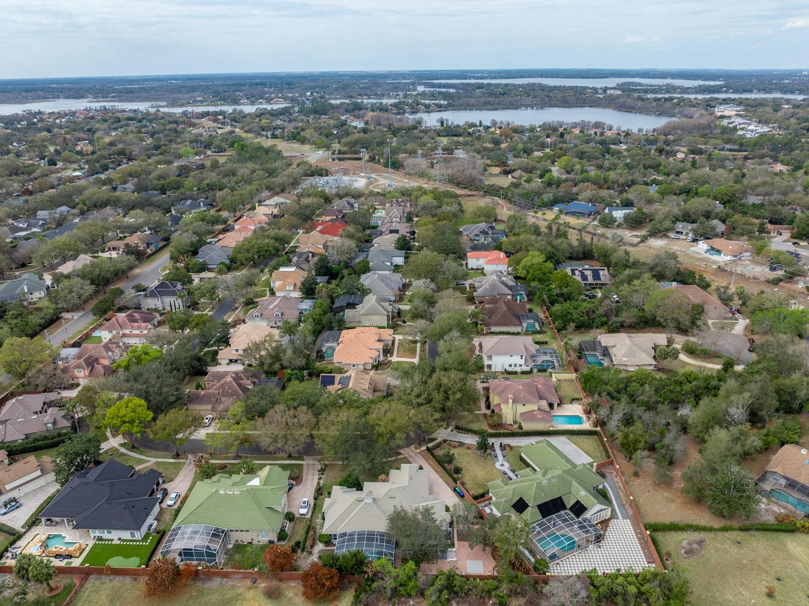 PALM LAKE - Residential