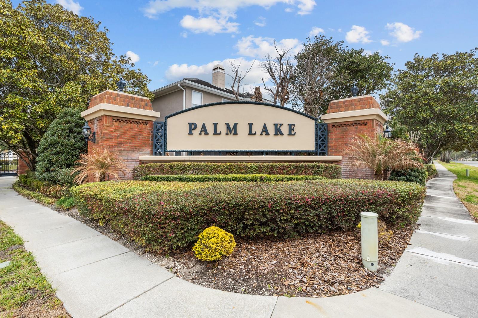 PALM LAKE - Residential