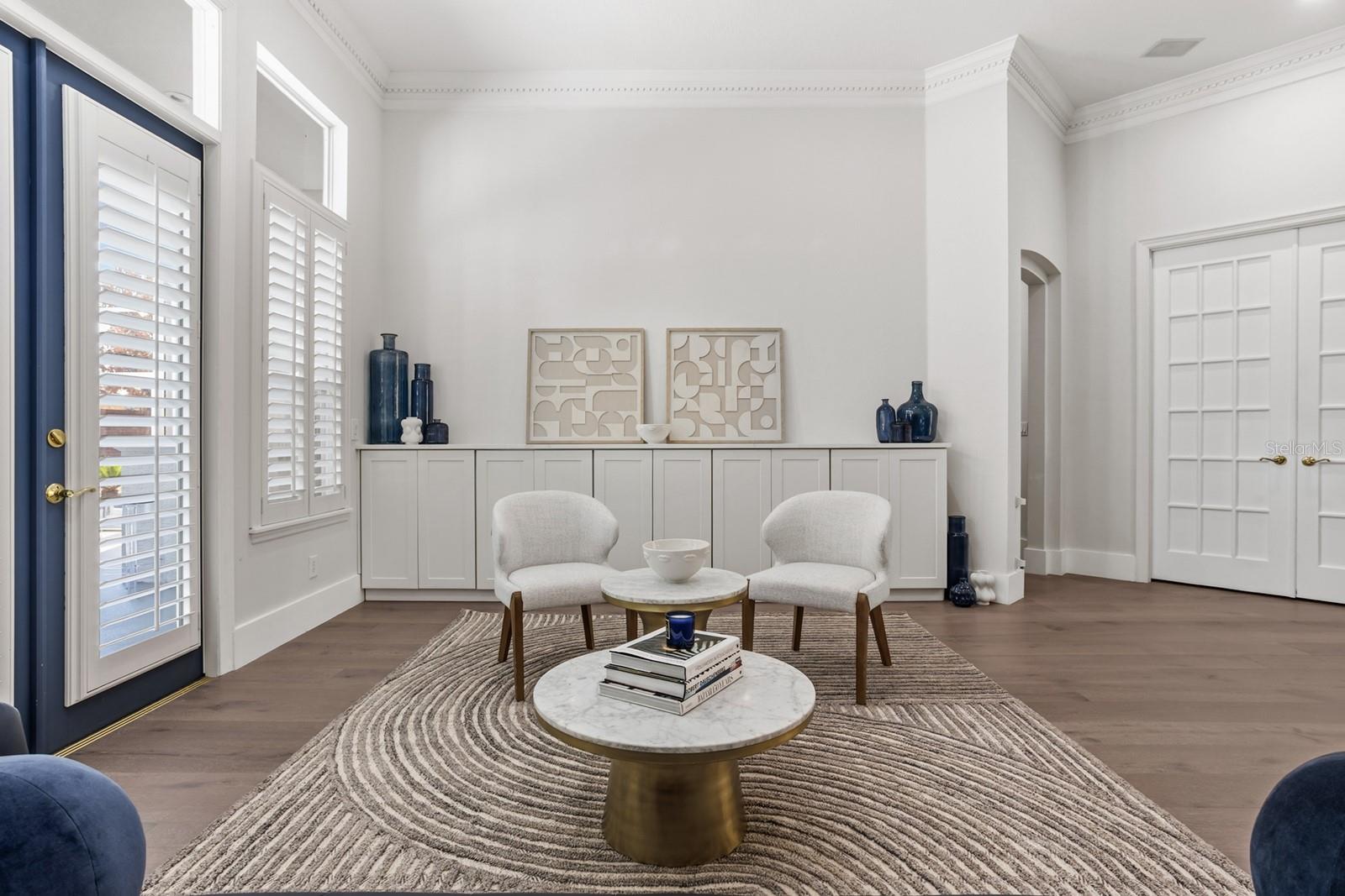 PALM LAKE - Residential