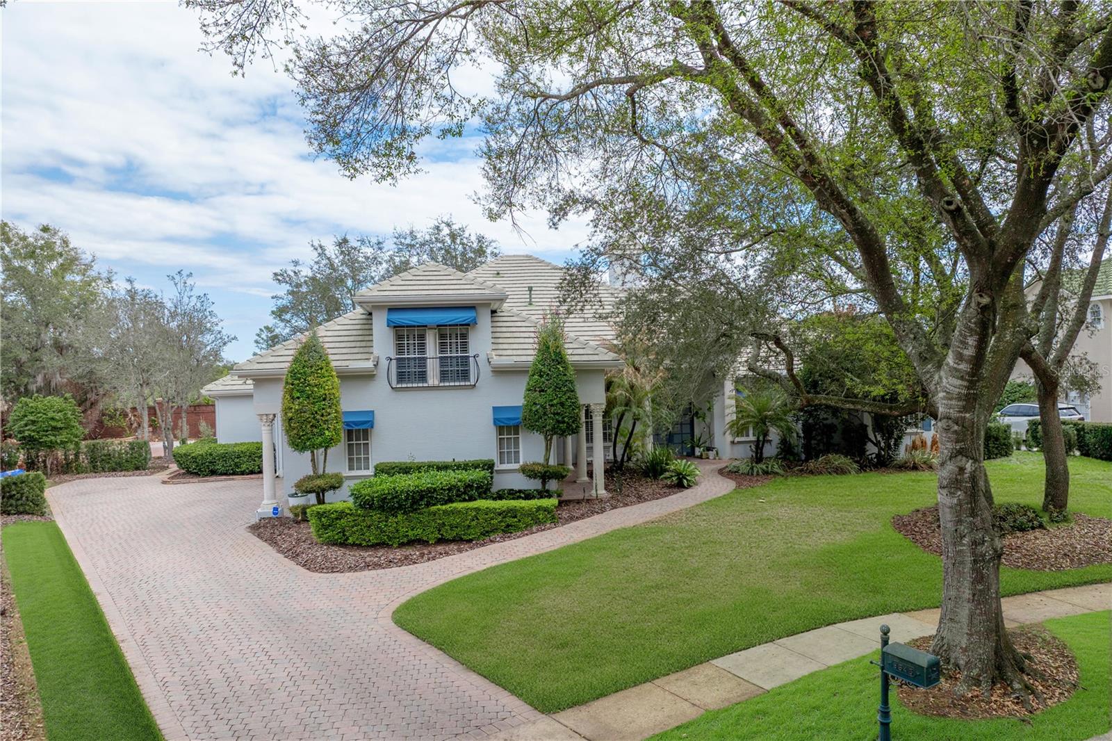 Casas a venda 1 - Jen Dantas 8643 CRESTGATE CIRCLE