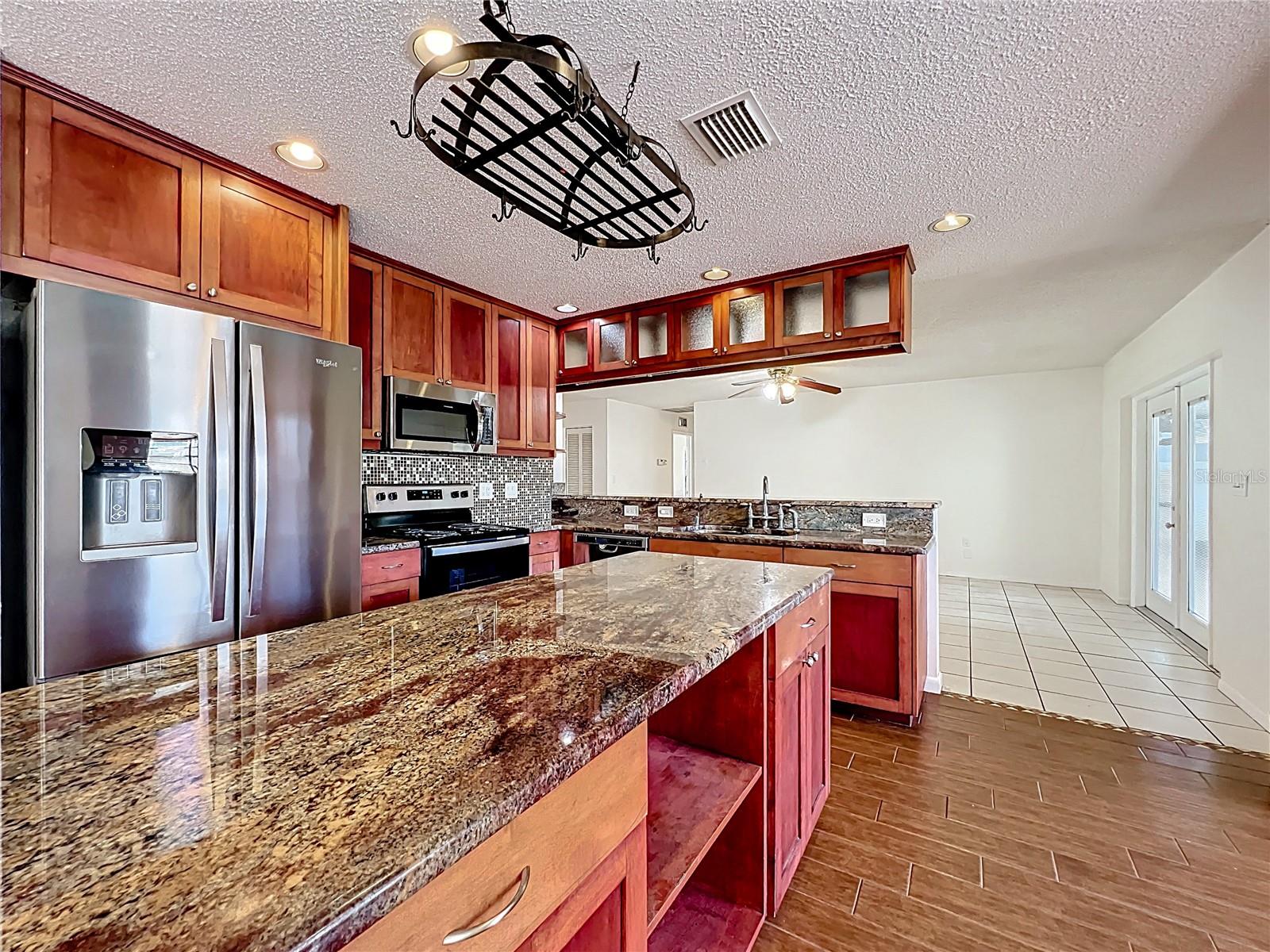 SEMINOLE COUNTRY - Residential