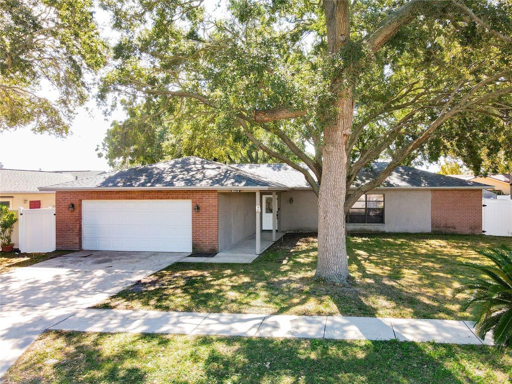 Photo of 11180 113th Avenue, Largo, FL 33778 (MLS # A4670443)