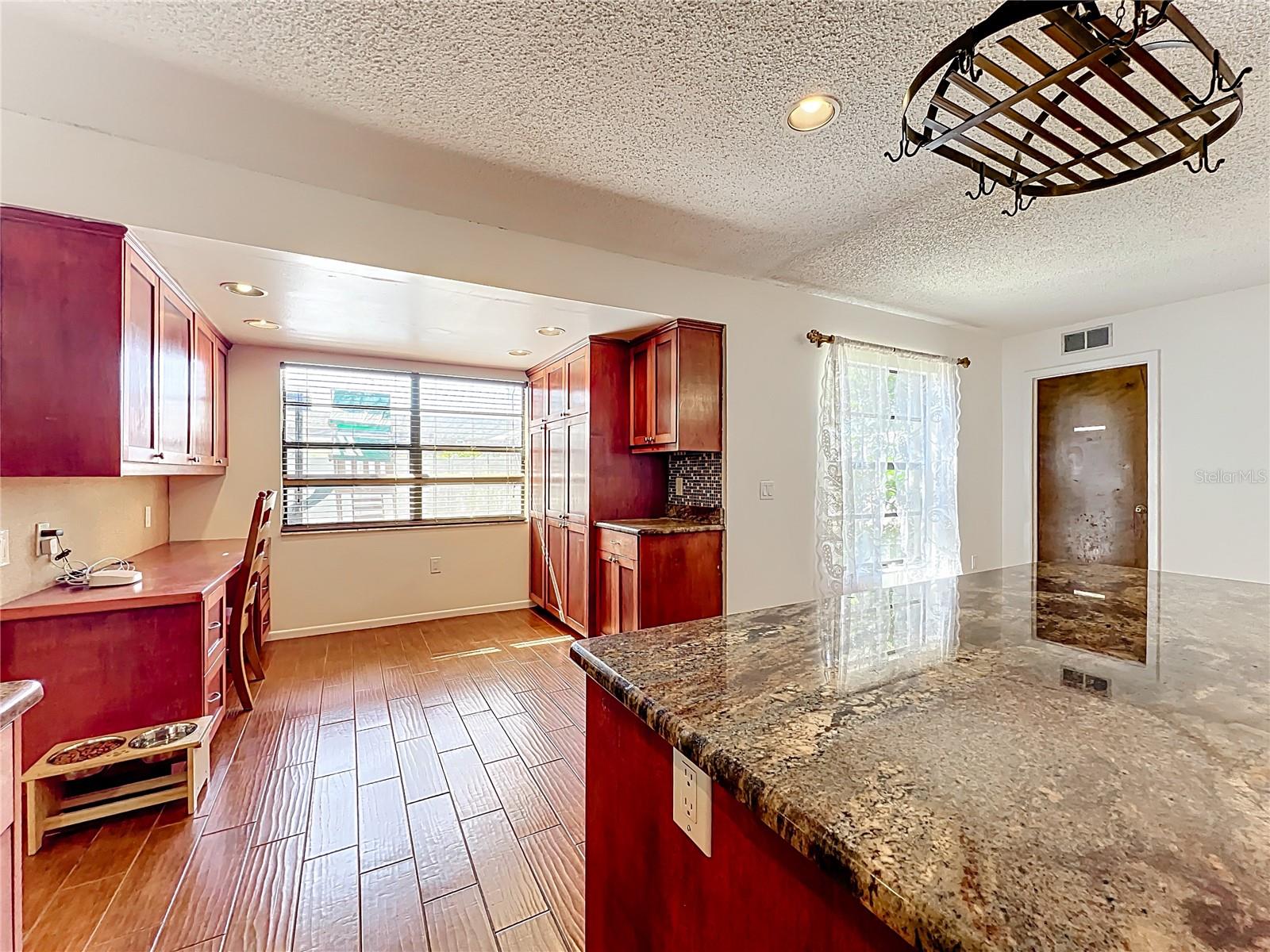 SEMINOLE COUNTRY - Residential