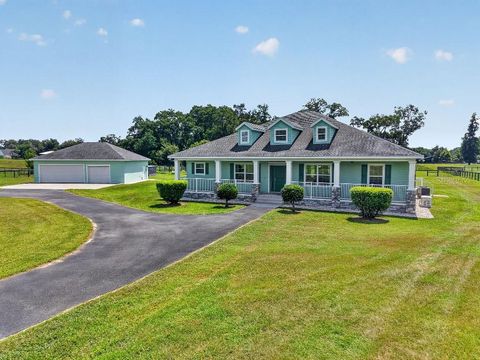 Tiny photo for 2556 NE 120th Street, Anthony, FL 32617 (MLS # TB8525603)