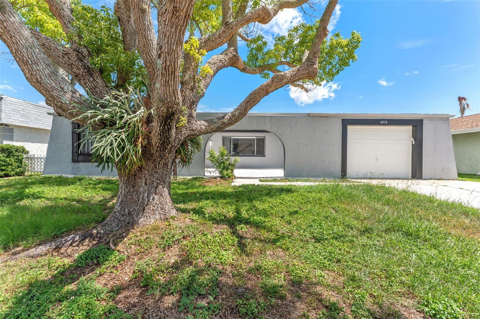 4016 GRAYTON DRIVE