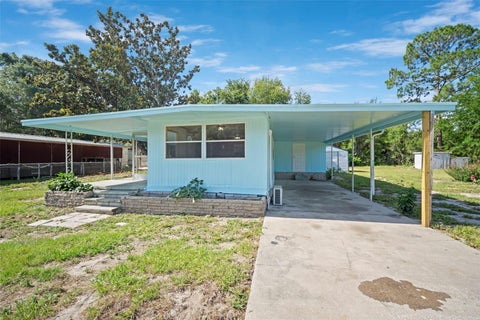 3 beds bed, 1 baths bath property at 1389 Nw 7th Lane, Lake Panasoffkee, FL 33538