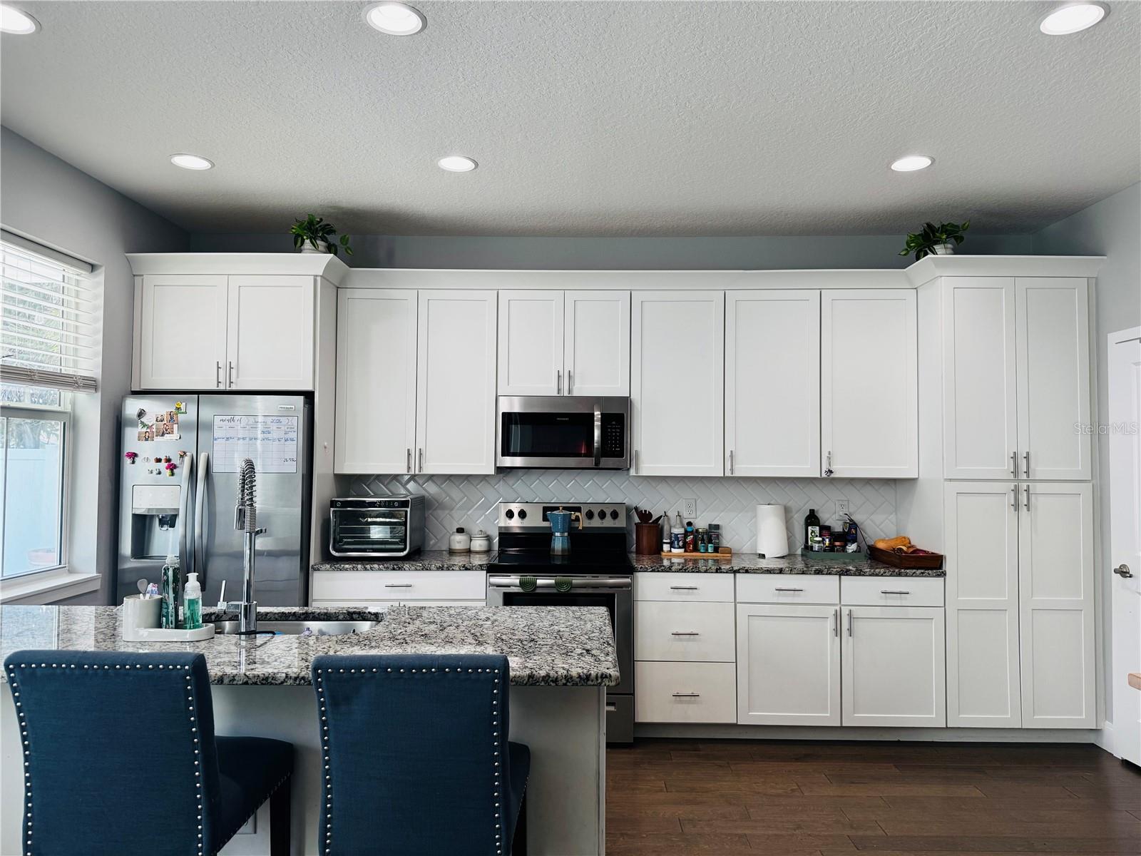 6617 S MANHATTAN AVENUE 5