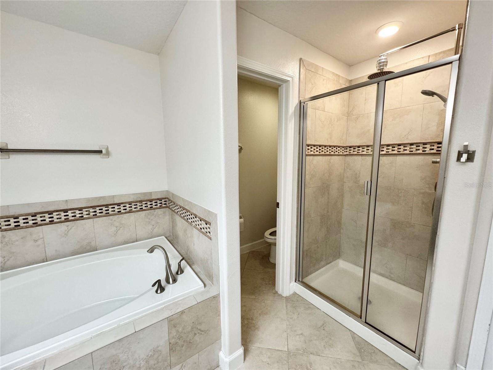 PRESERVE AT RIVERVIEW - Residential Lease