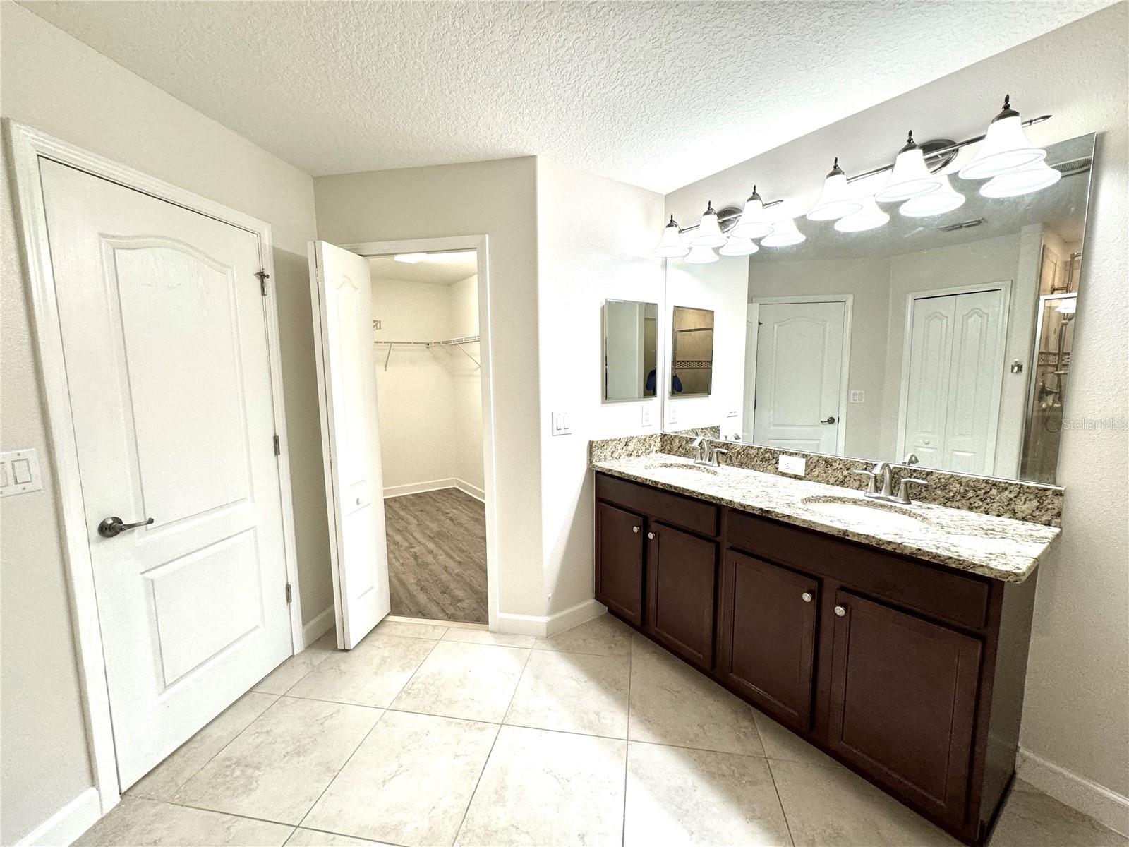 PRESERVE AT RIVERVIEW - Residential Lease