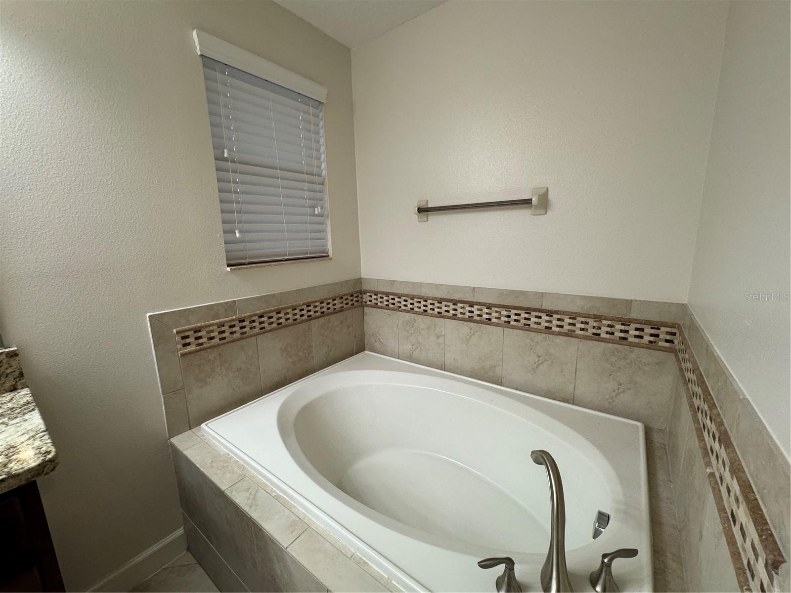 PRESERVE AT RIVERVIEW - Residential Lease