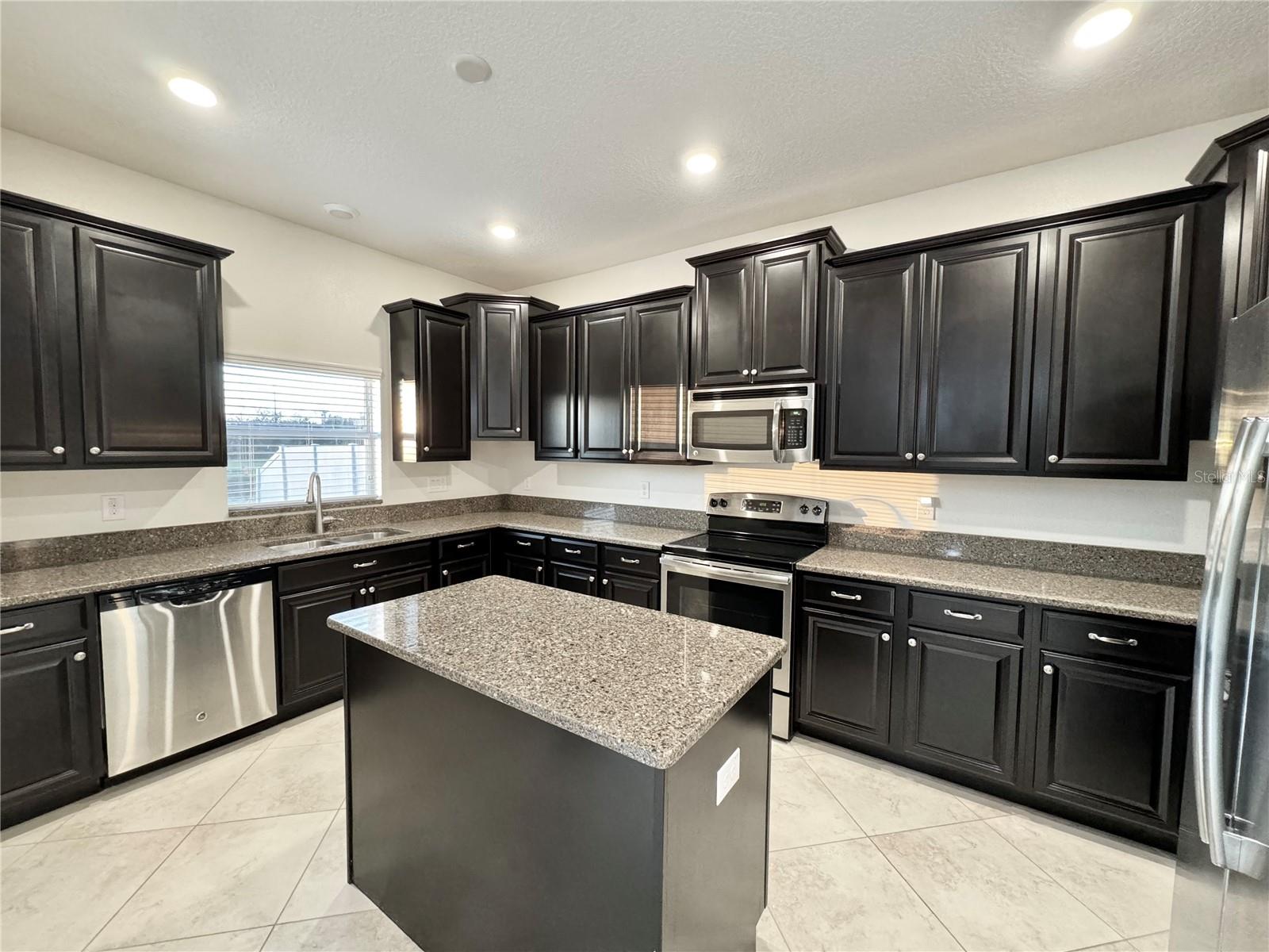 PRESERVE AT RIVERVIEW - Residential Lease