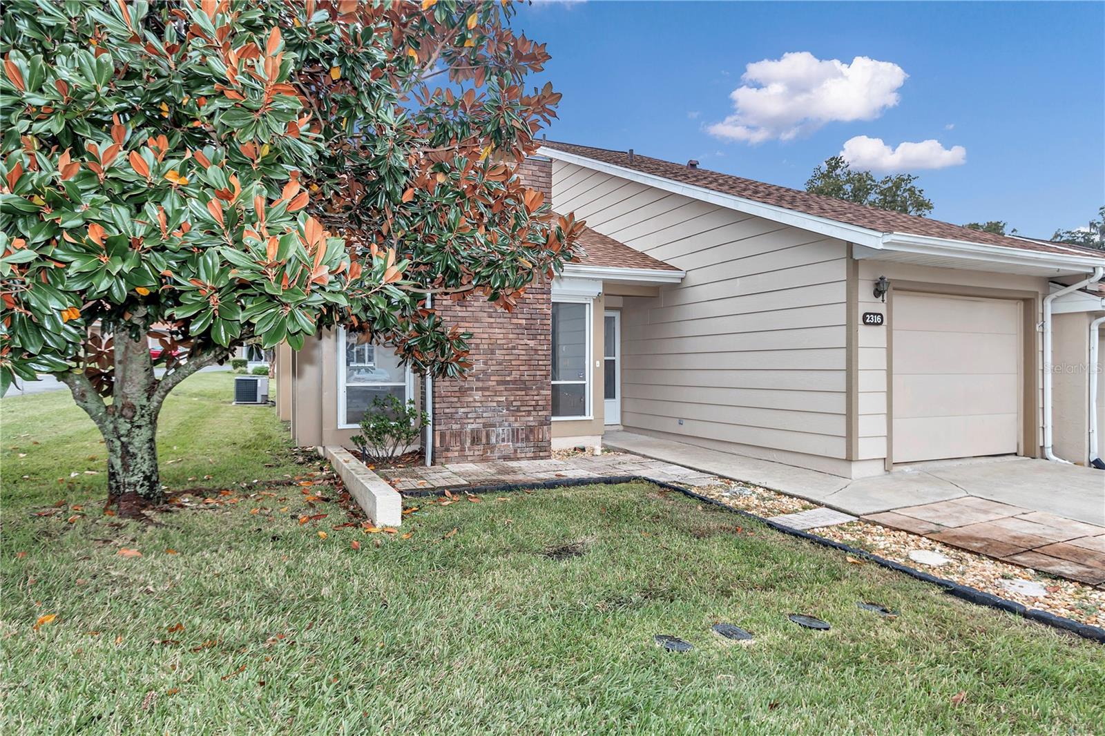 WOODLAND VILLAGES TWNHMS - Residential